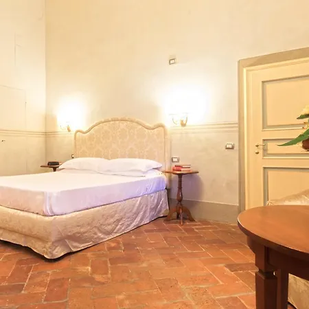 Badia Di Campoleone Farm stay *