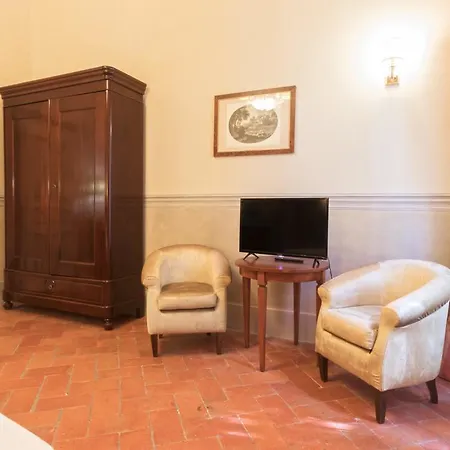 Badia Di Campoleone Farm stay *
